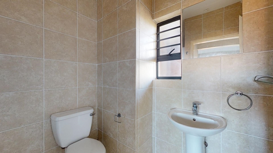 2 Bedroom Property for Sale in Mooivallei Park North West